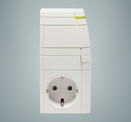 max-zwischenstecker-v-web-a528e9e5